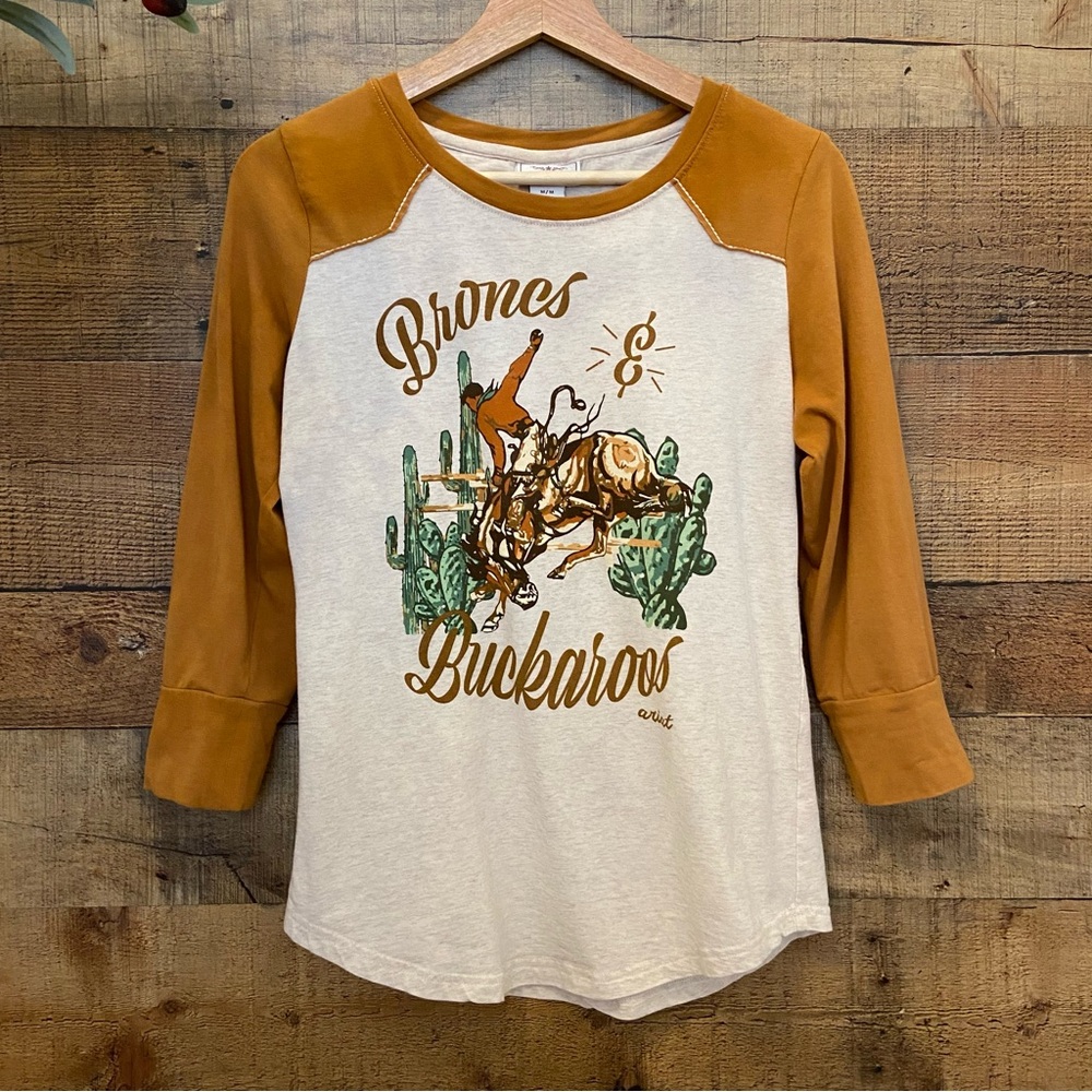 ARIAT Broncos & Buckaroos Baseball Style Elevated Tee